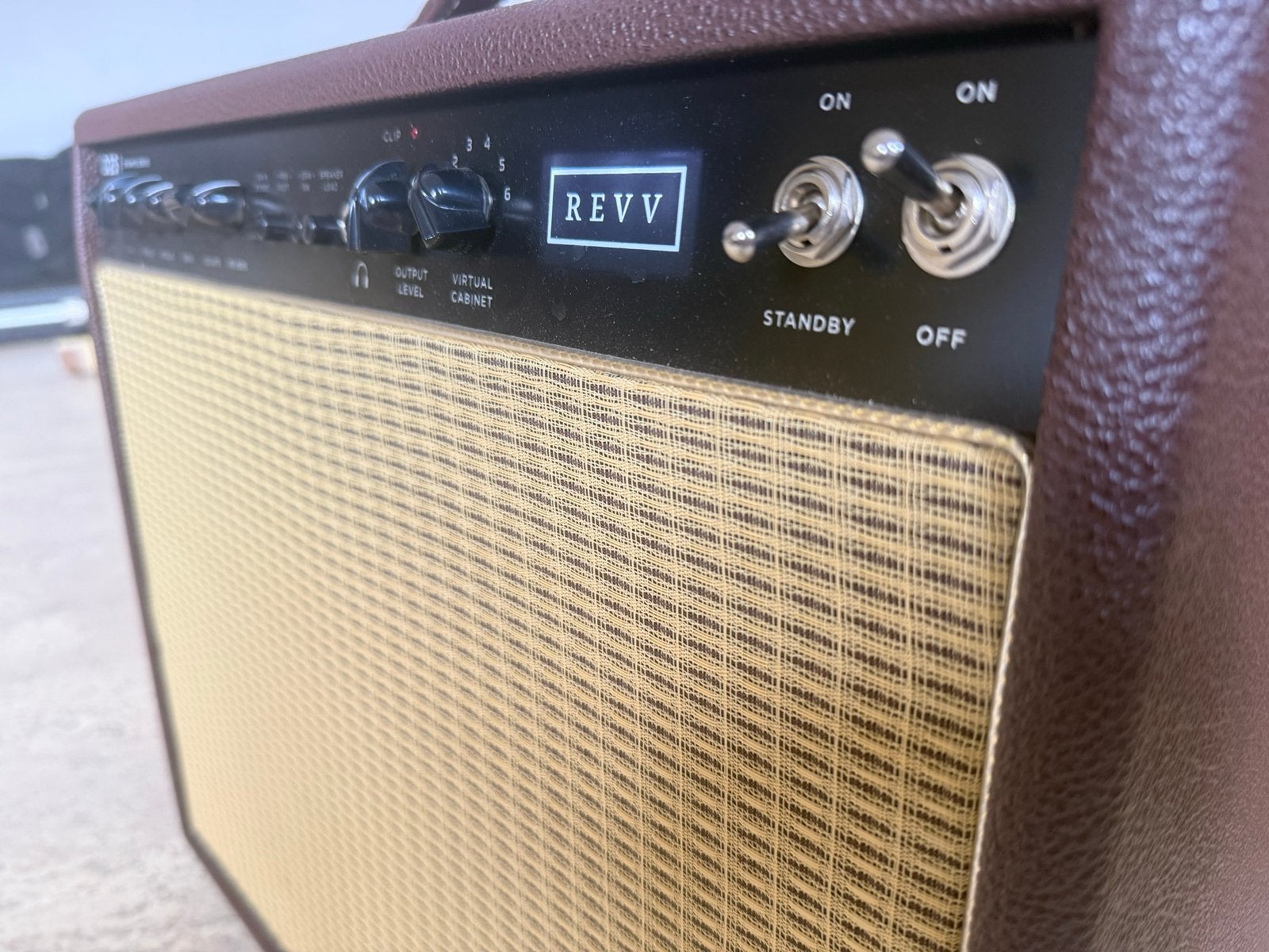 REVV D25 Combo – Near Mint – in originele verpakking, Ophalen, Zo goed als nieuw, Gitaar, Minder dan 50 watt