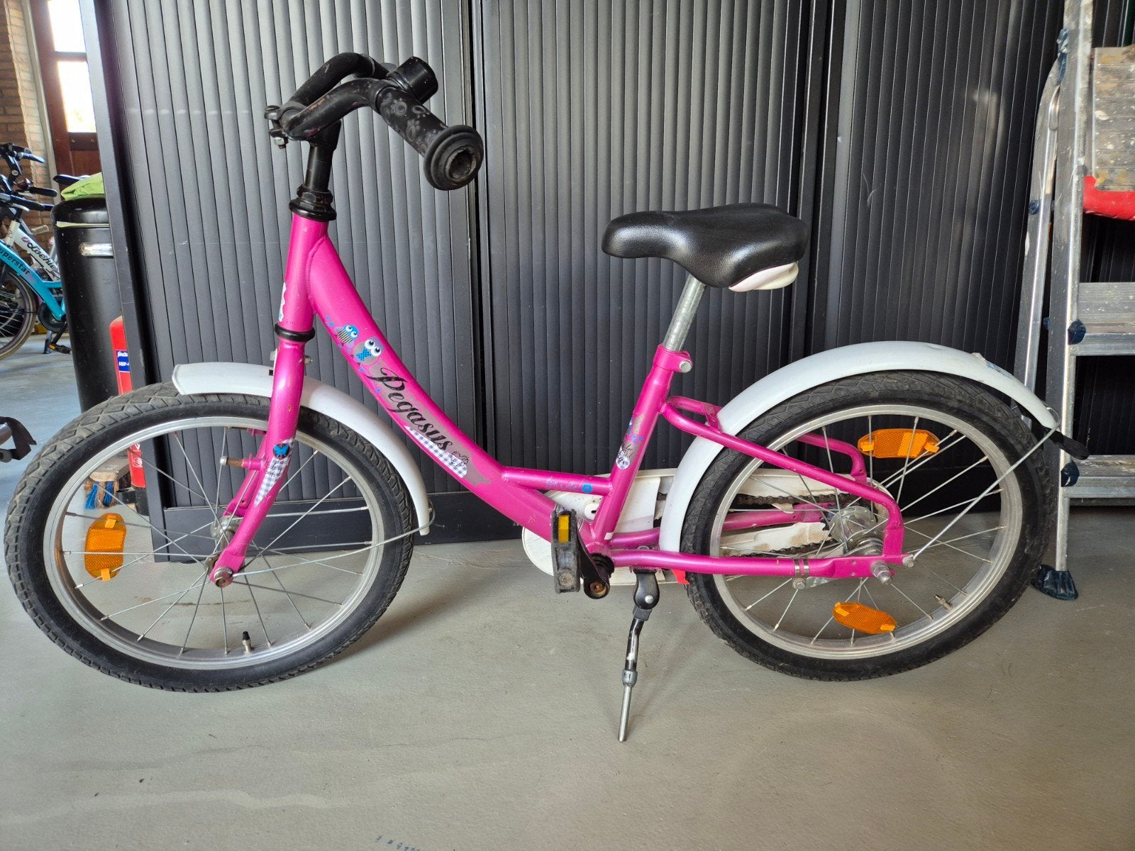 Roze kinderfiets Pegasus 20 inch - gebruikssporen, Ophalen, Gebruikt, Pegasus, Terugtraprem