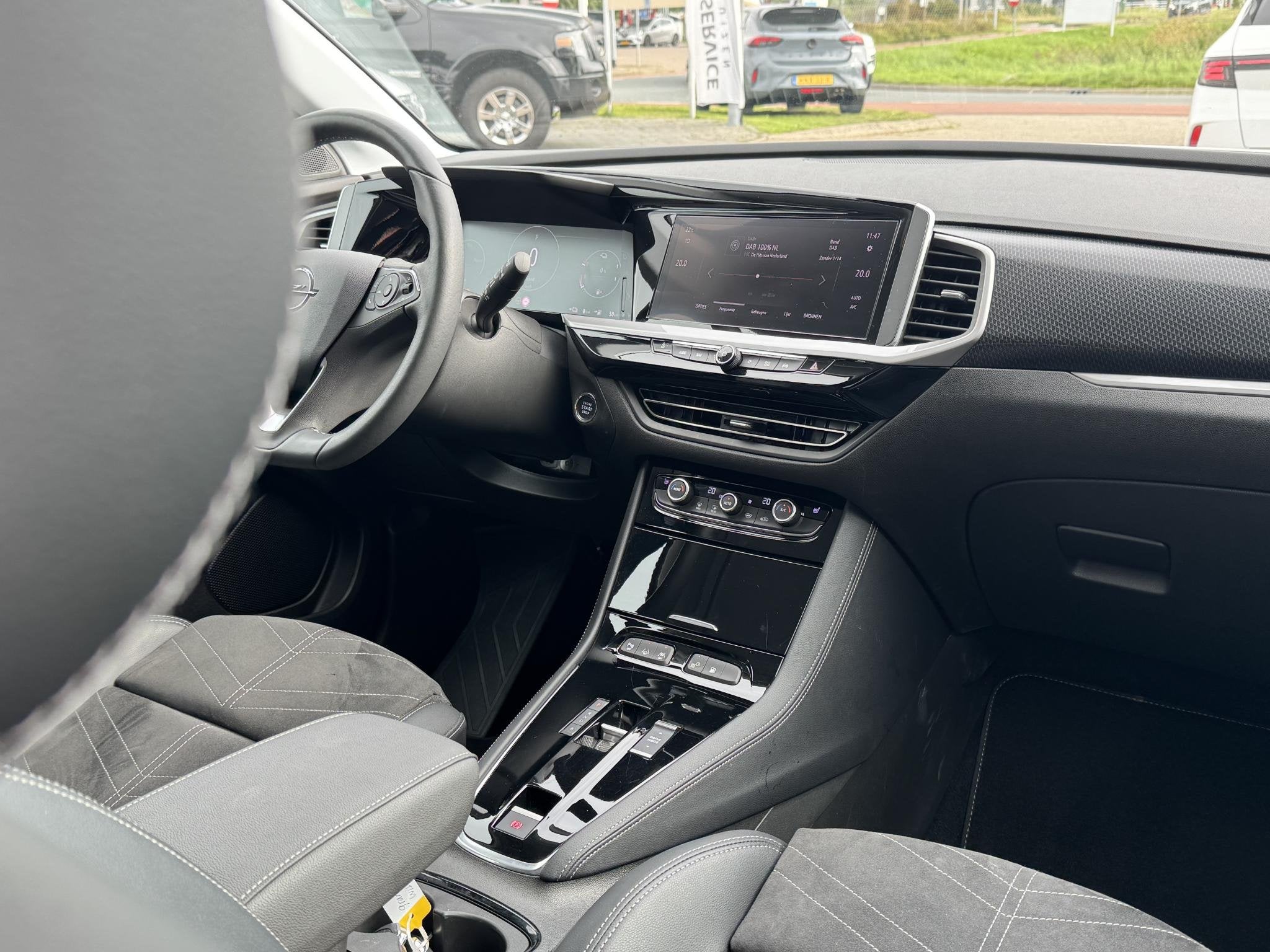 Opel Grandland 1.6 Turbo Plug-In Hybrid Level 3 Als nieuw! e, Auto's, Euro 6, 4 cilinders, Leder en Stof, Wit