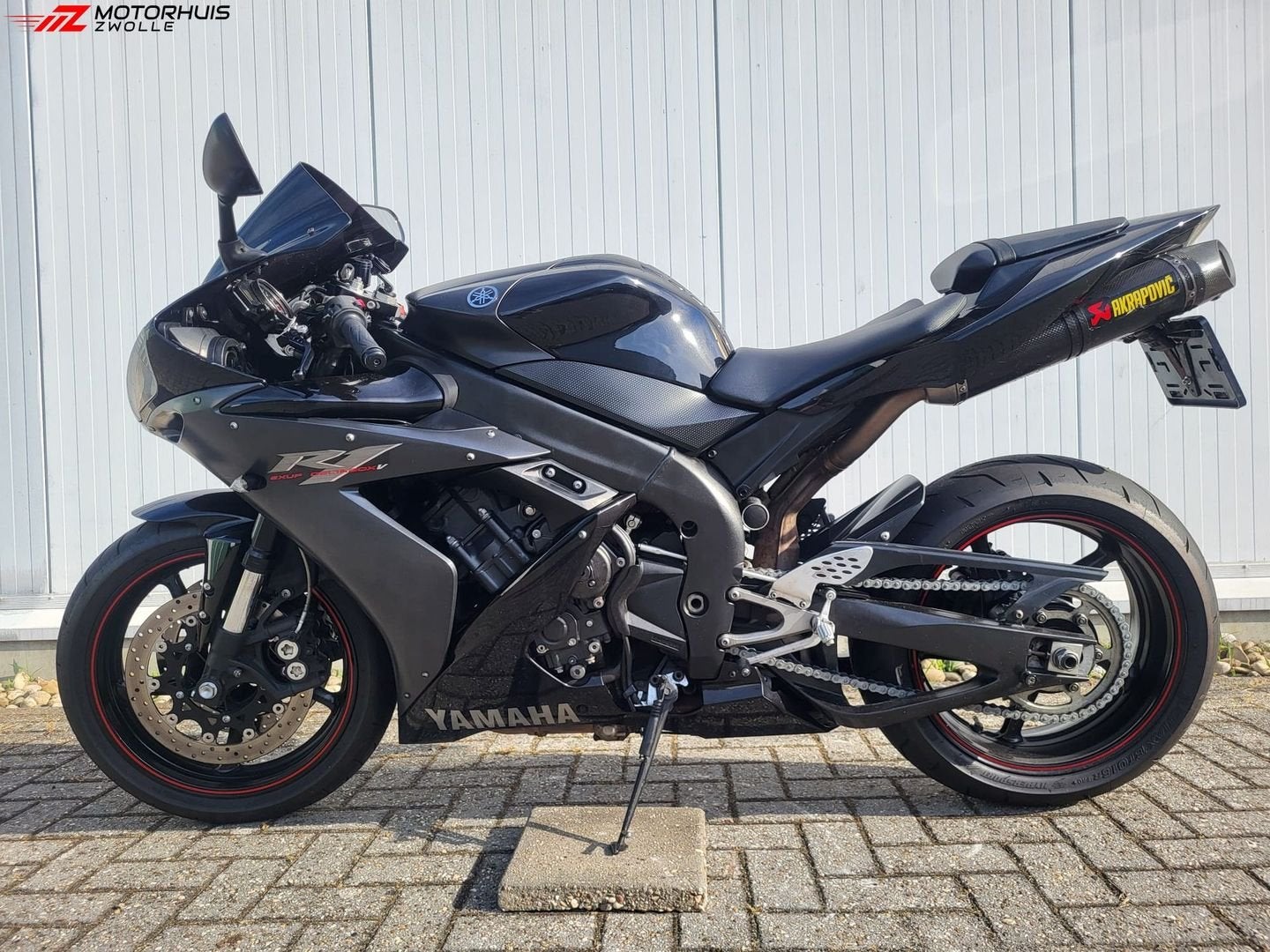 Yamaha YZF R1 (bj 2006 - 54.384 km) Akrapovic