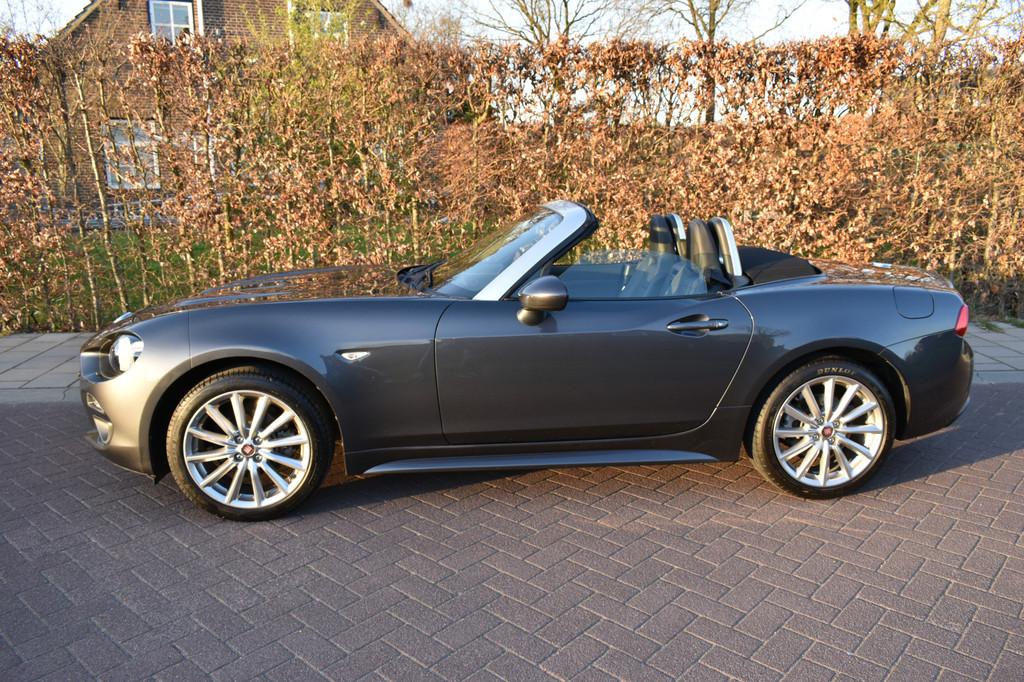 Fiat 124 Spider 1.4 MultiAir Turbo Lusso AUTOMAAT ZÉÉR MOO, Automaat, Gebruikt, Leder, Bedrijf