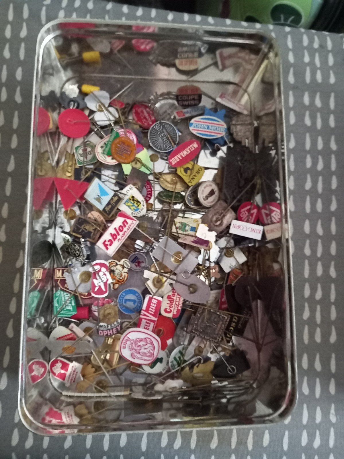 Grote verzameling vintage speldjes en pins, Ophalen of Verzenden
