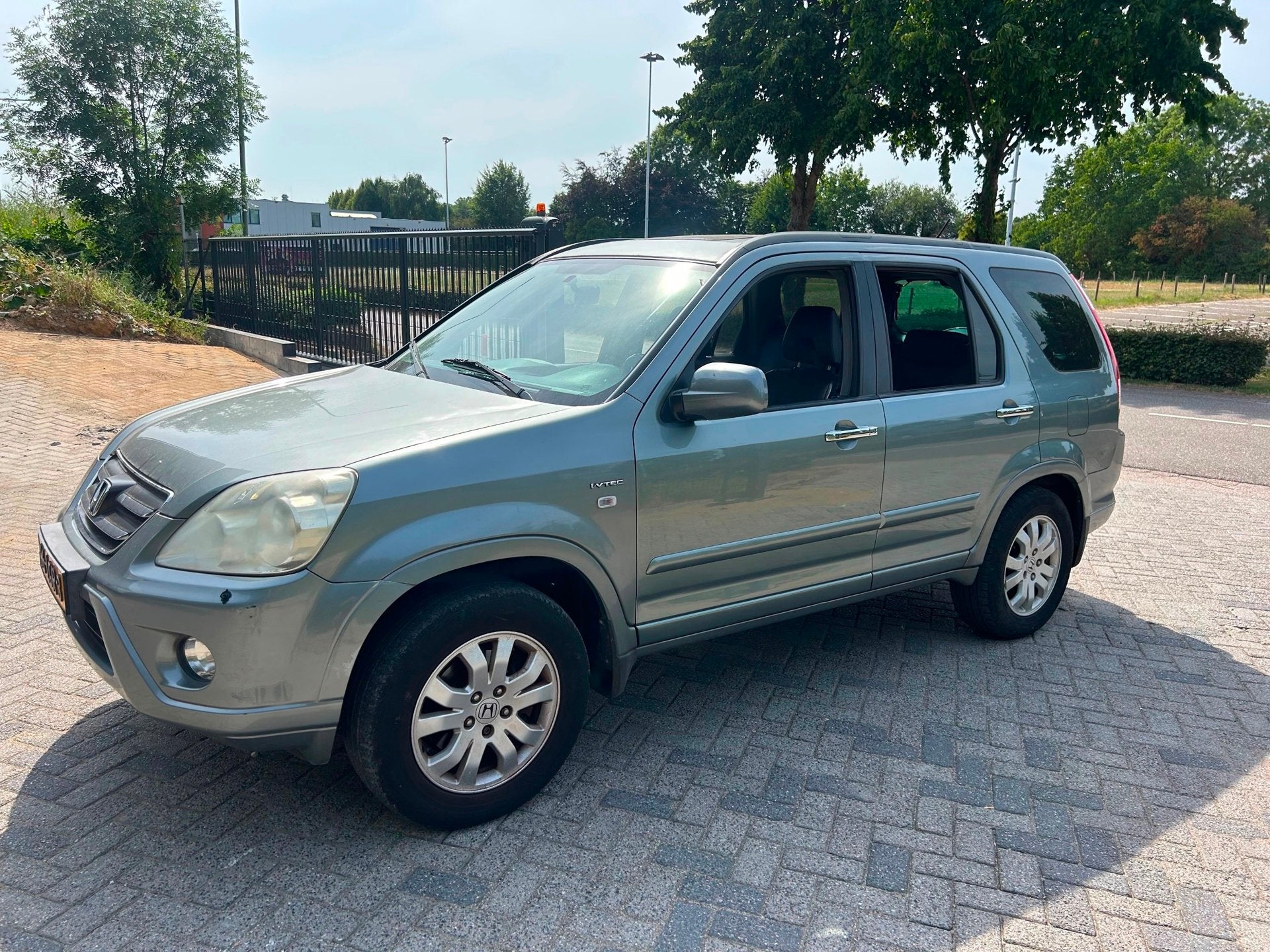 Honda CR-V 2.0i LS Arico Leer NW APK, Auto's, Honda, 1473 kg, 1998 cc, Gebruikt, Zwart