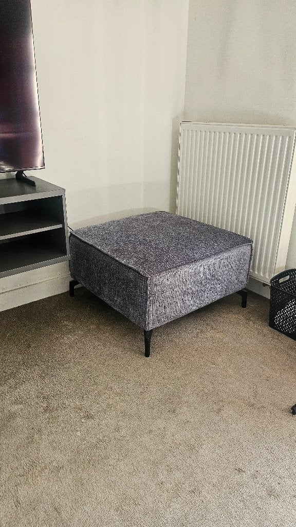Hocker (los of met bank), Ophalen, Vierkant, 75 tot 100 cm, Zo goed als nieuw