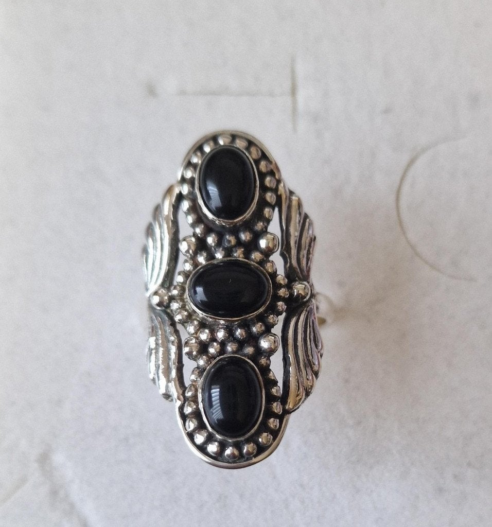 Mooie grote art déco ring met onyx, maat 21, 20 of groter, Nieuw, Ophalen of Verzenden, Met edelsteen