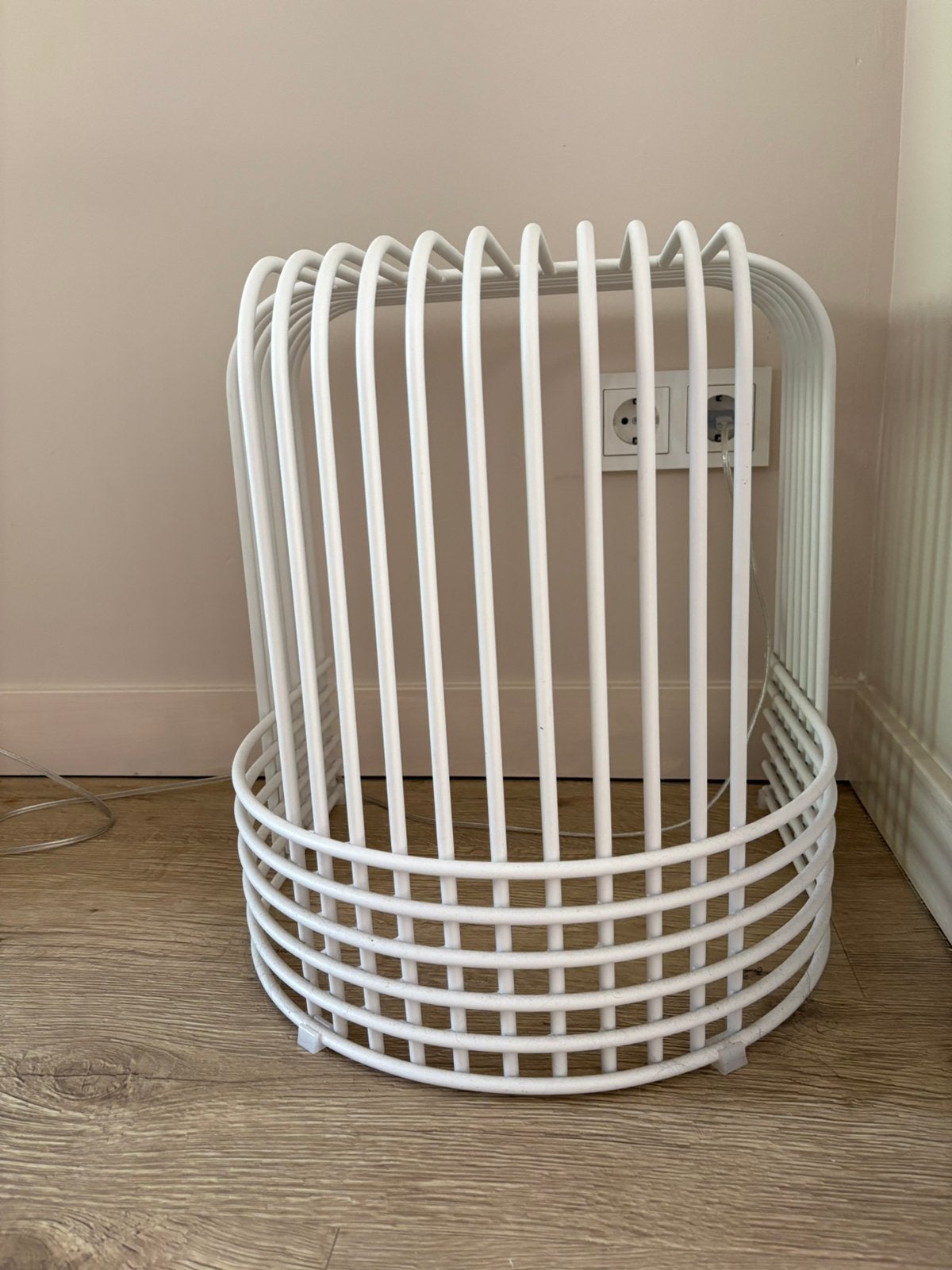 ‘Pols Potten’ drop end stool white, Ophalen, Zo goed als nieuw, Hout
