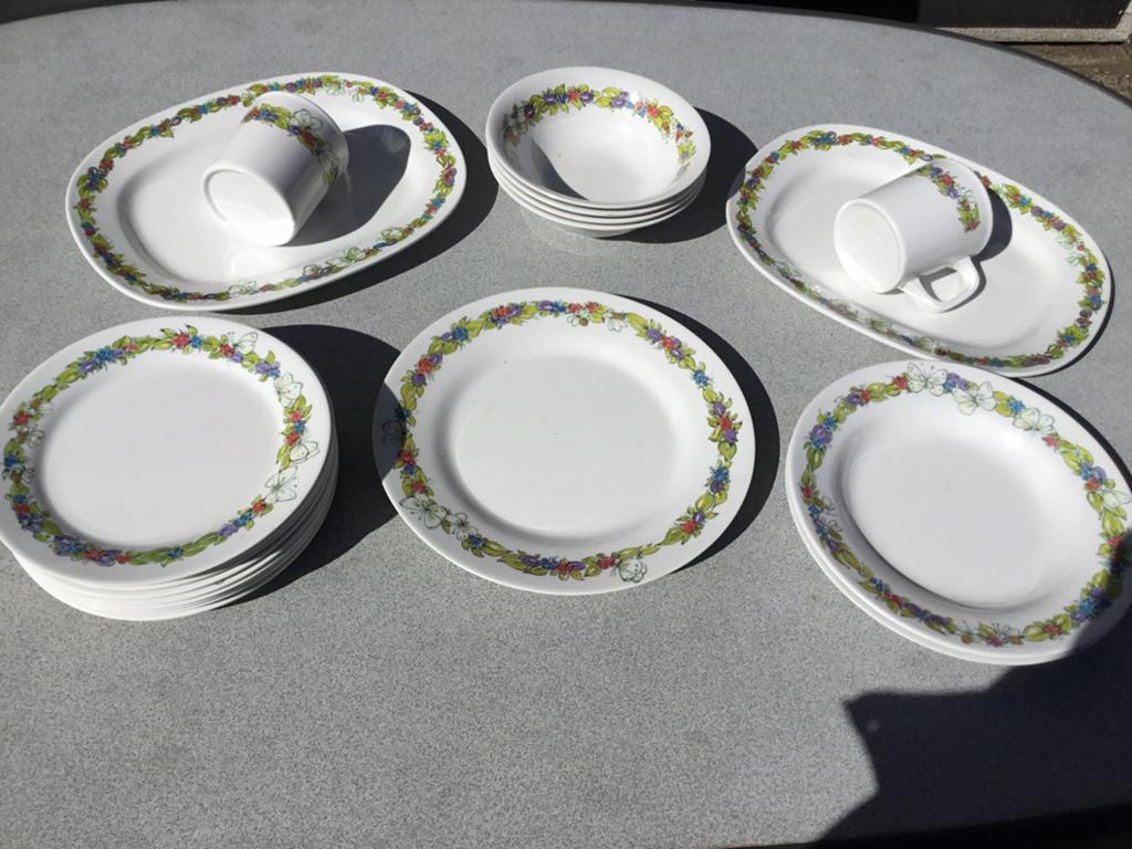 Camping Servies - 24 delig, Ophalen, Gebruikt