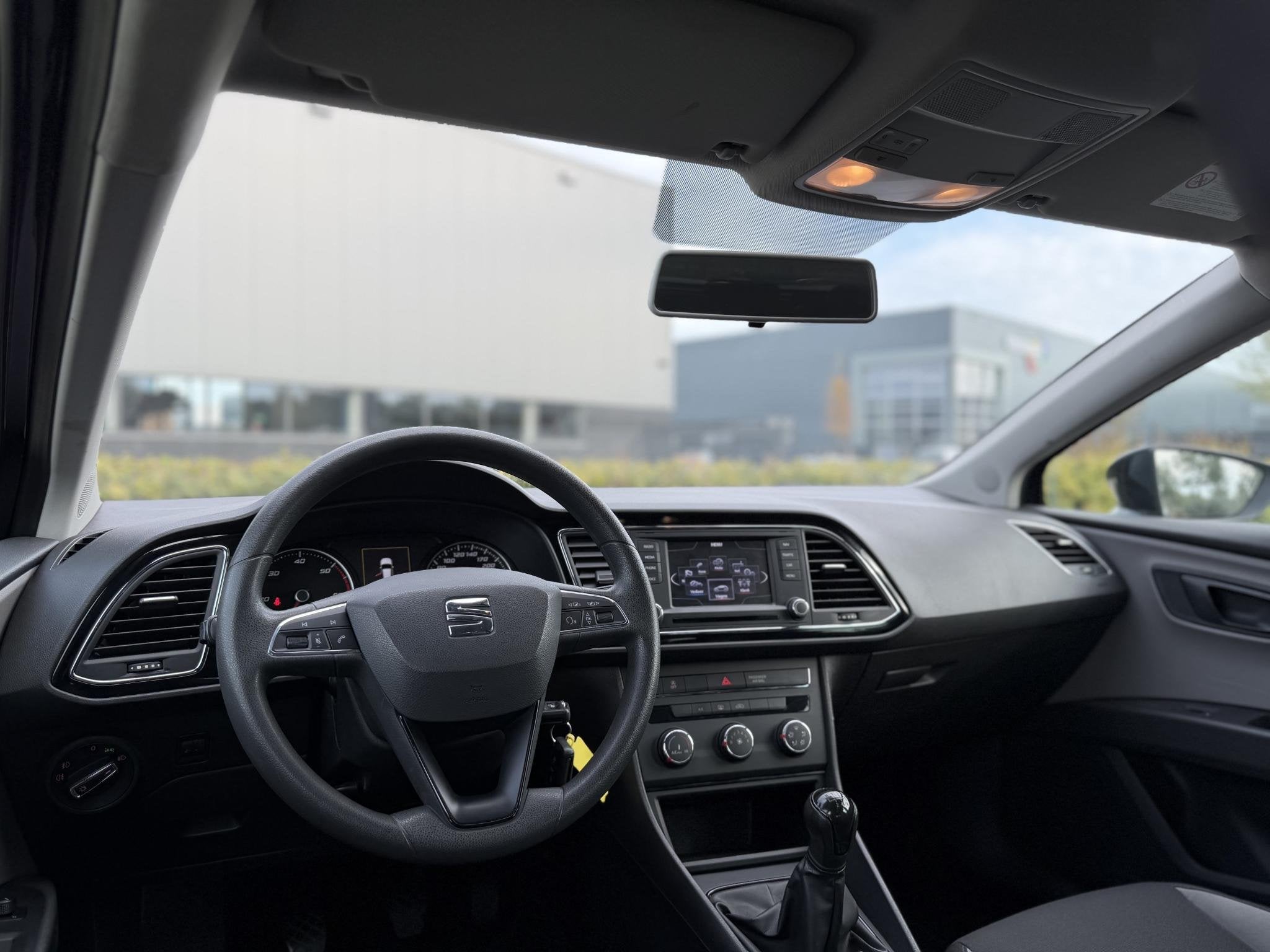 SEAT Leon ST 1.6 TDI Reference Business Ecomotive *Rijklaar*, Voorwielaandrijving, Euro 5, Stof, Gebruikt