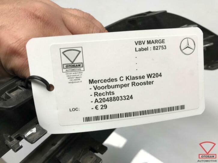 mercedes c klasse w204 voorbumper rooster rechts a2048803324, Auto-onderdelen, Gebruikt, Mercedes-Benz AG, Mercedes-Benz, Rechts