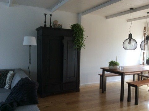 Zwart grenen brocante kast, Ophalen, Gebruikt, Brocant