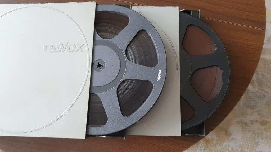 2x Revox boxen met spoelen en tape ., Ophalen of Verzenden, Onderdeel