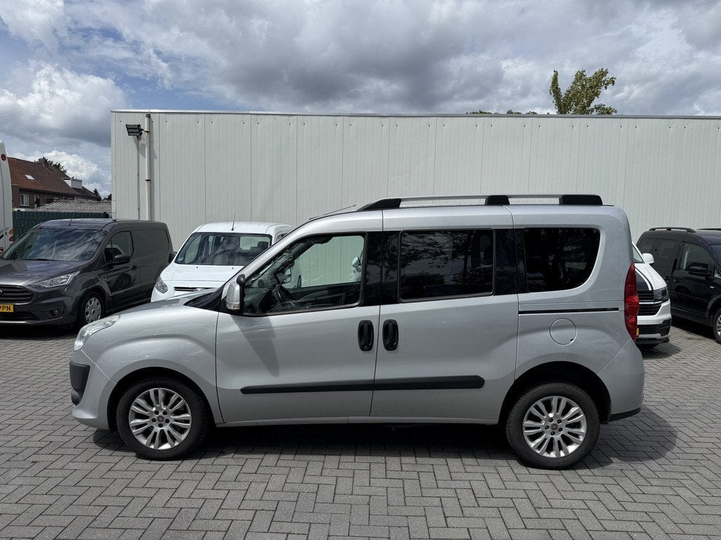 Fiat Doblò 1.4 T-Jet 120pk Rolstoelauto 3+1 - XXL Freedom B, Voorwielaandrijving, Euro 5, Gebruikt, Doblo
