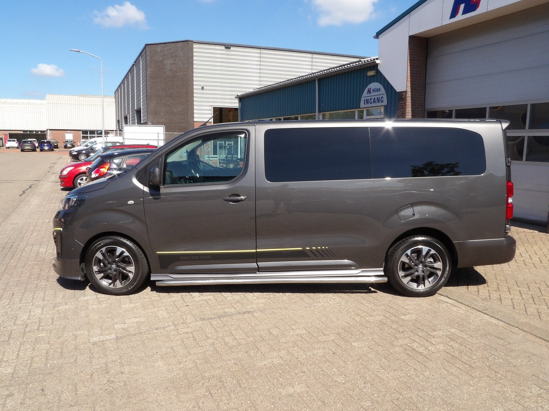Opel Vivaro 2.0 CDTI L2H1 Innovation Irmscher Sport Edition, Gebruikt, Euro 6, Origineel Nederlands, Bedrijf