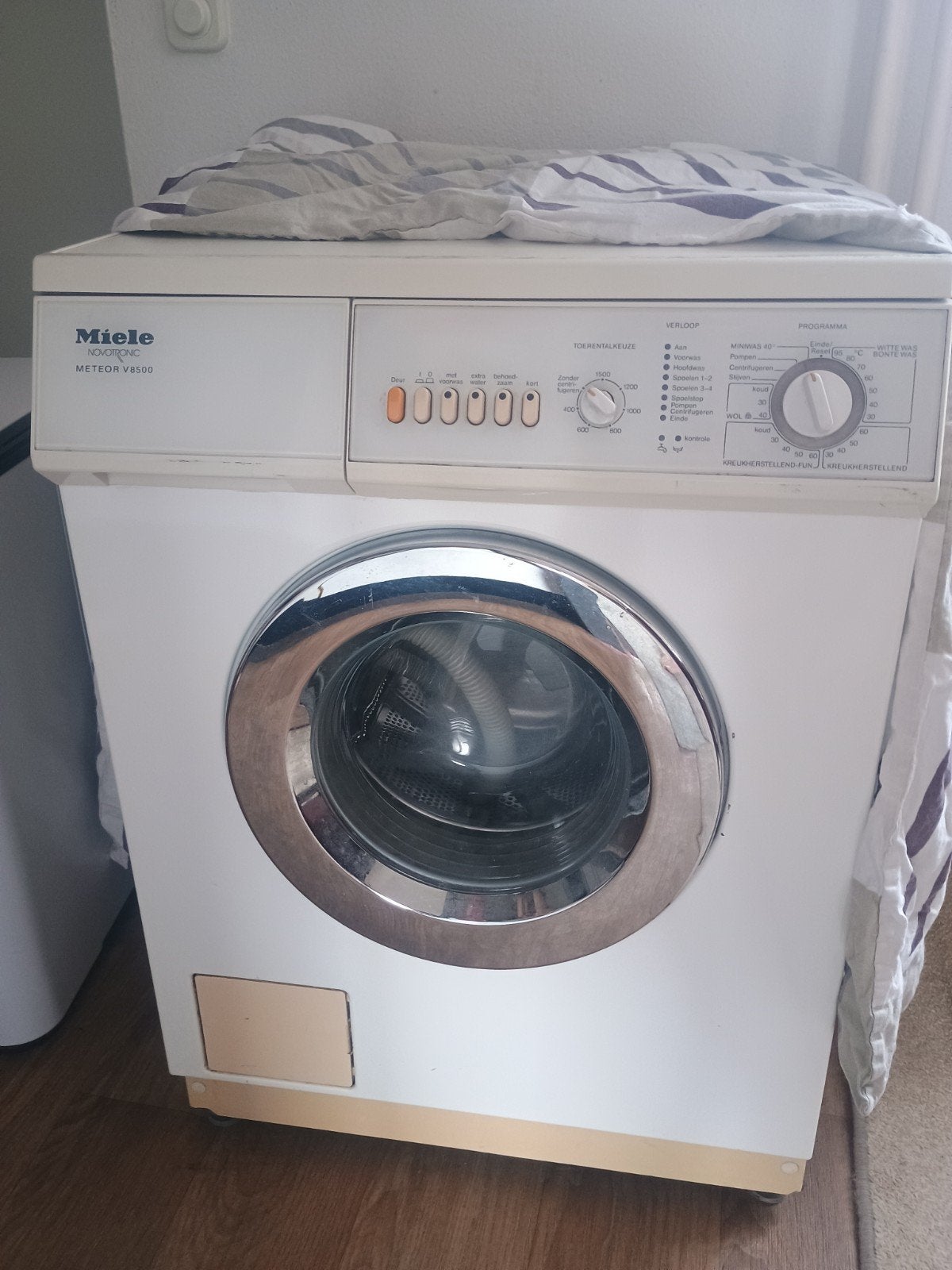 T.E.A.B. Miele wasmachine - novotronic Meteor V 8500, Witgoed en Apparatuur, Wasmachines, Ophalen, 1200 tot 1600 toeren, Gebruikt