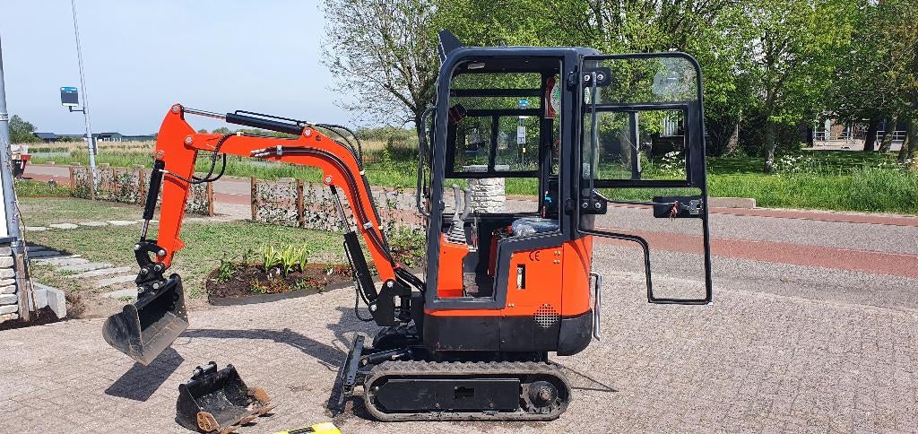 Superhandige Minigraver HT10 z.g.a.n., Zakelijke goederen, Machines en Bouw | Kranen en Graafmachines, Ophalen, Graafmachine
