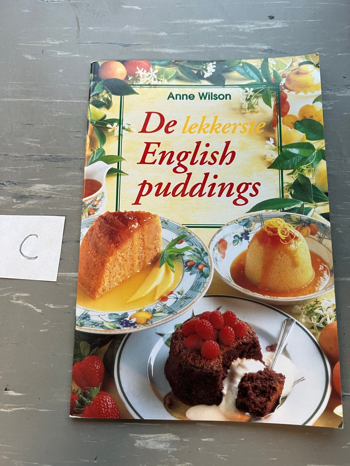 De lekkerste English puddings - Anne Wilson, Boeken, Ophalen of Verzenden, Gelezen, Europa, Taart, Gebak en Desserts