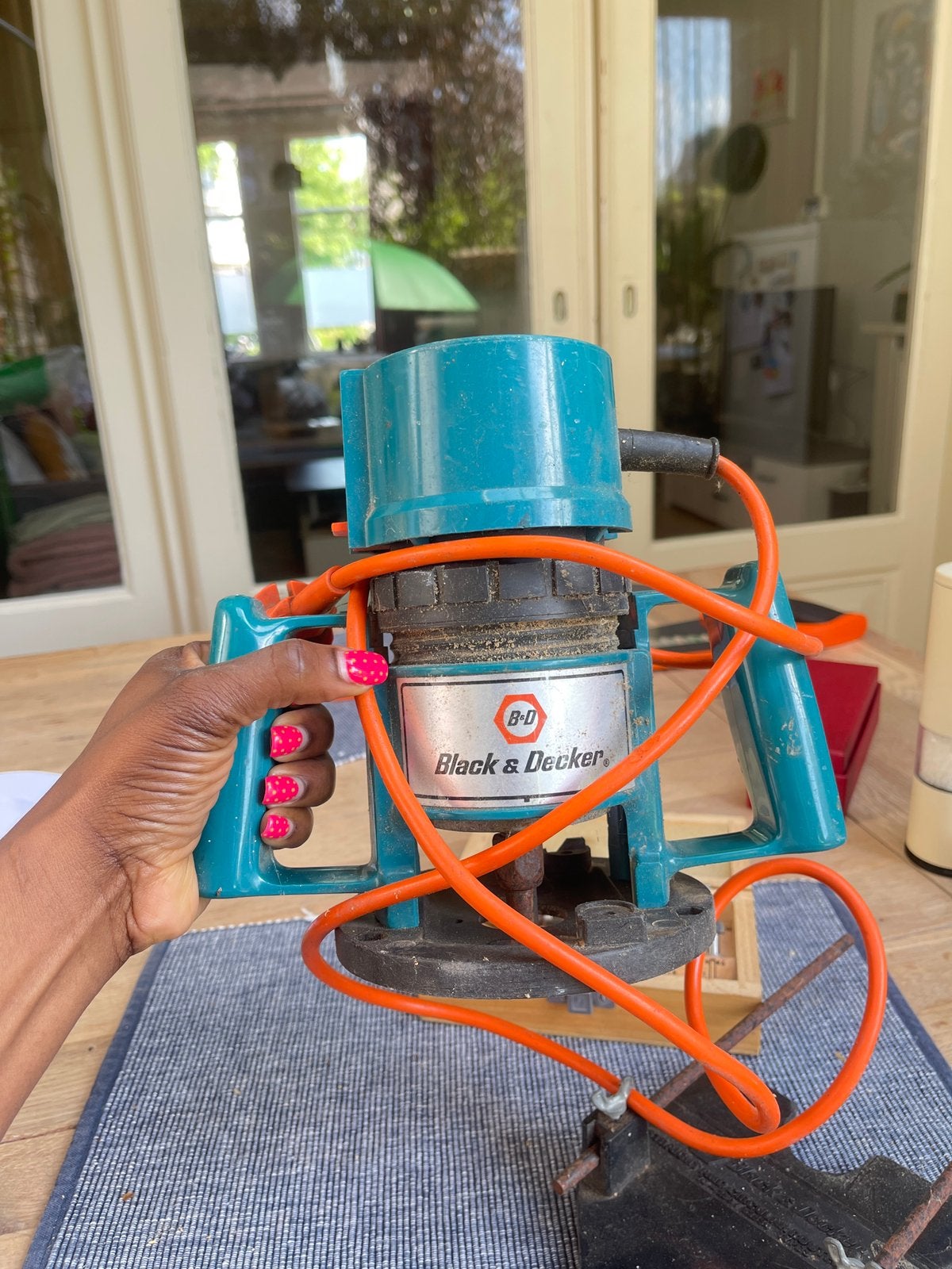 Black and Decker Router DN67 Frees apparaat, Ophalen, Zo goed als nieuw, Elektrisch, Kantenfrees