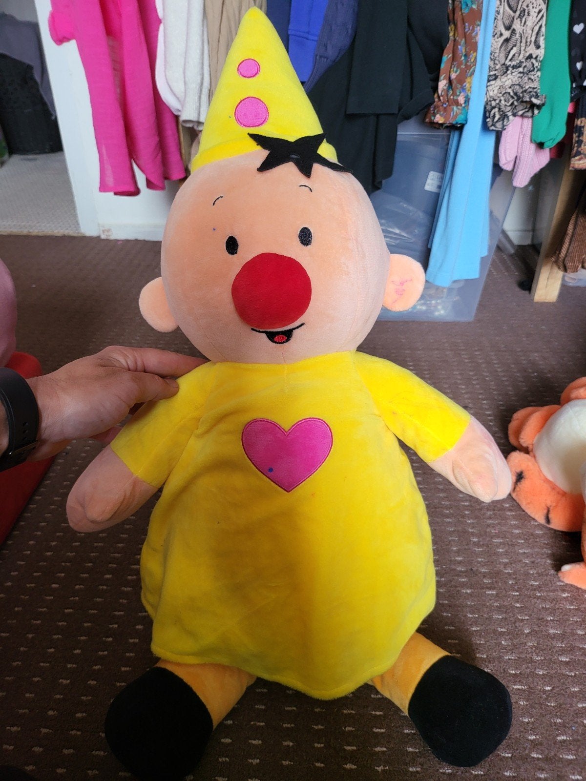 Grote Bumba knuffel met hoed en hart, Kinderen en Baby's, Speelgoed | Knuffels en Pluche, Gebruikt, Overige merken, Overige typen