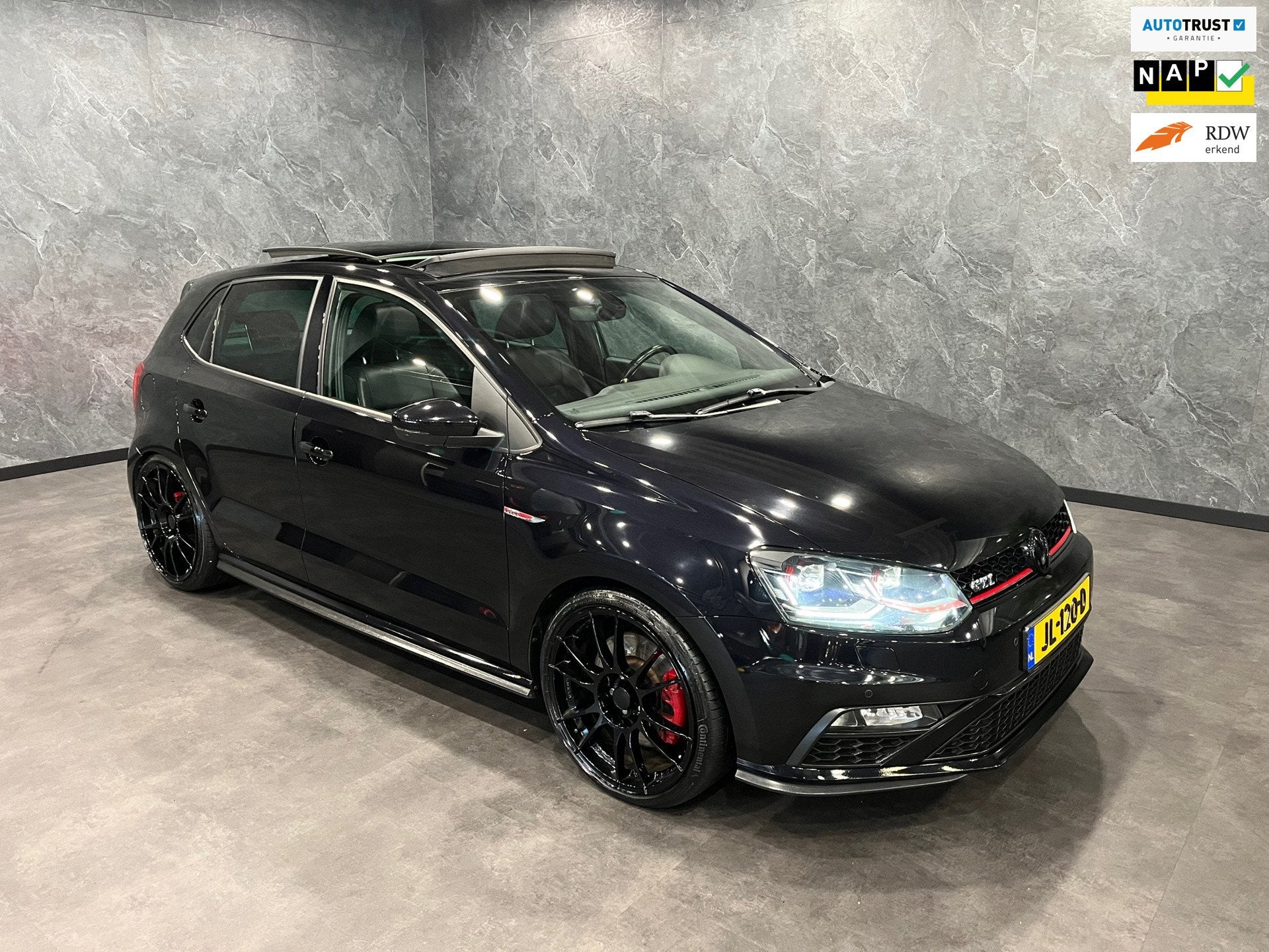 Volkswagen Polo 1.8 TSI GTI DSG 5 DEURS NAP PANO FACELIFT FU, Gebruikt, Verwarmde buitenspiegels, Zwart, Origineel Nederlands