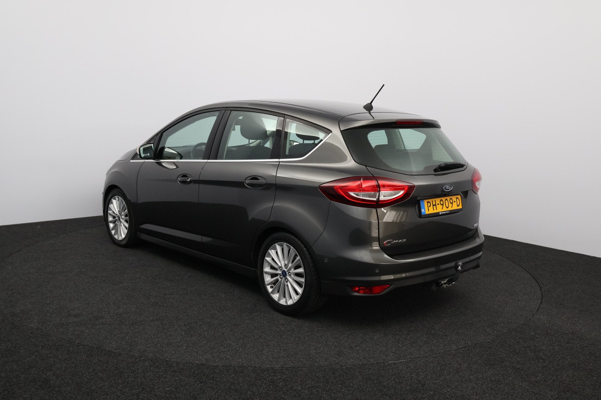 Ford C-MAX 1.0 Titanium /DEALER ONDERHOUDEN! /Trekhaak! /Voo, Voorwielaandrijving, Stof, Gebruikt, Euro 6