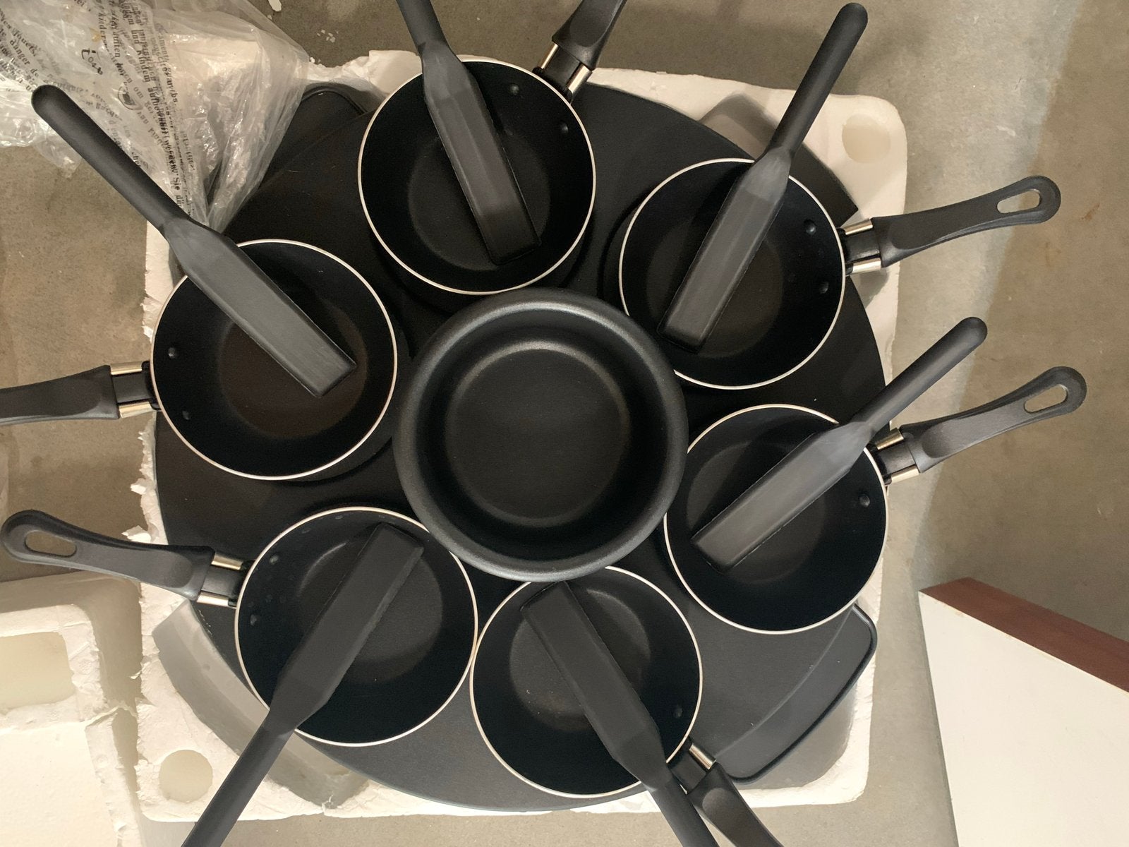 Wok set met 6 pannetjes en spatels - Zo goed als nieuw, Ophalen of Verzenden, Zo goed als nieuw, Metaal, Zwart