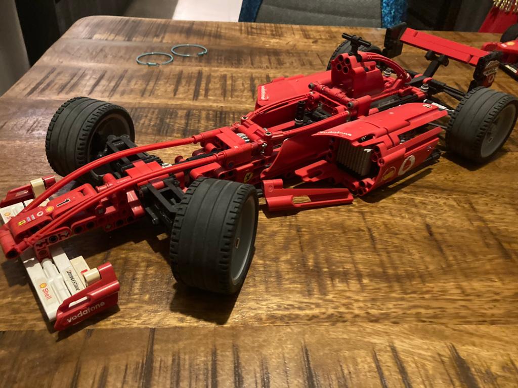 Ferrari f1 racer 1:10, Kinderen en Baby's, Speelgoed | Duplo en Lego, Ophalen of Verzenden, Zo goed als nieuw