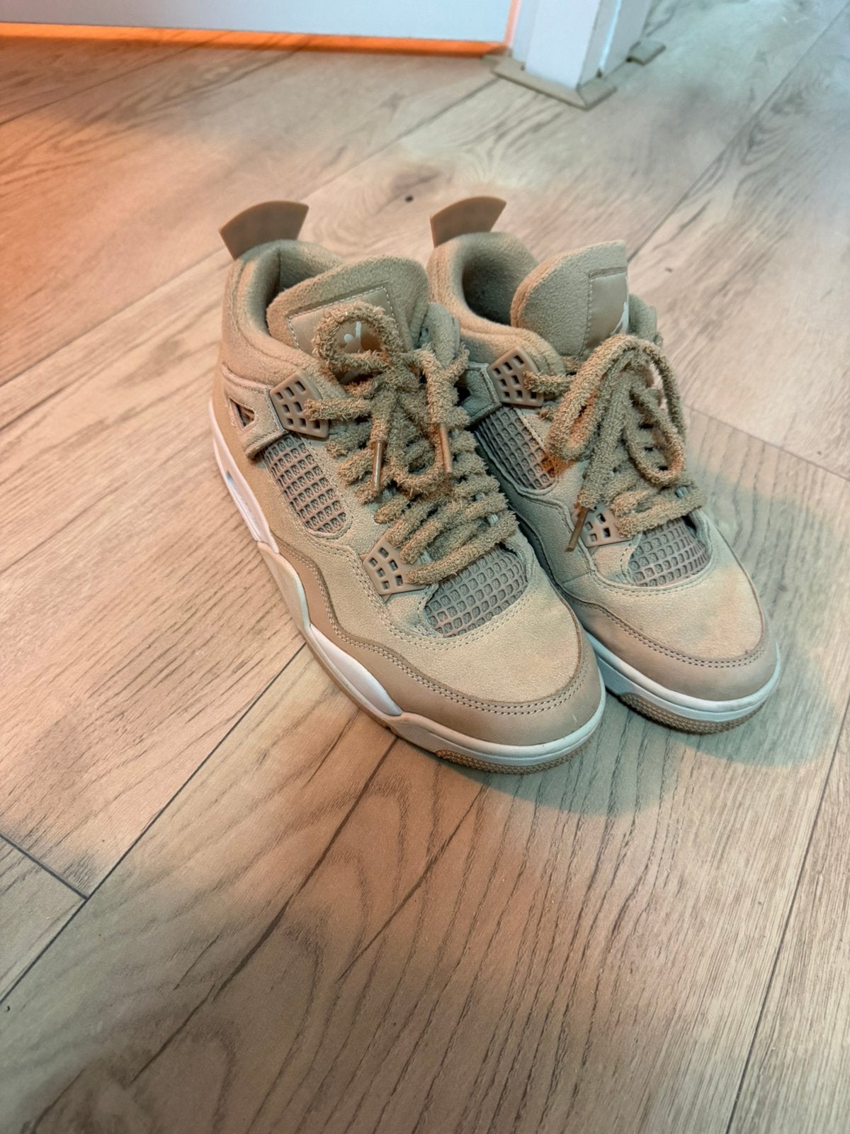 Air Jordan 4 retro, Ophalen of Verzenden, Zo goed als nieuw, Zwart, Sneakers of Gympen