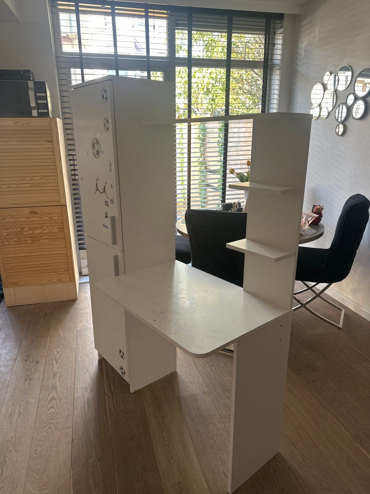 Wit bureau met kast en opbergruimte - ideaal voor kinderkame, Ophalen, Opbergruimte, Gebruikt, Spaanplaat of MDF
