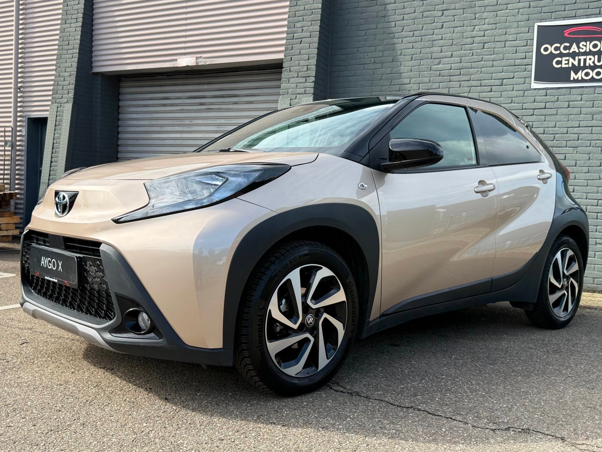 Foto 6 van Toyota Aygo X 1.0 VVT-i MT Pulse stoelverwarming,camera,line