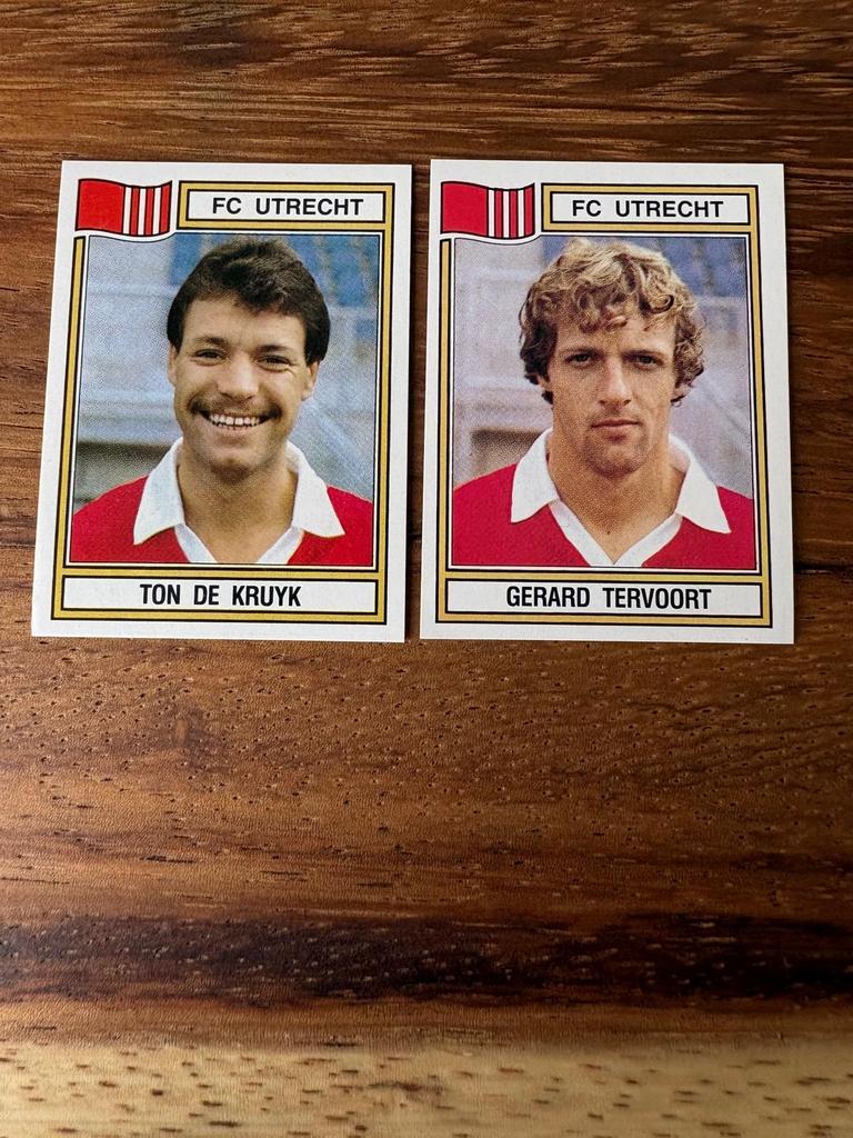 Panini Voetbal 83 FC Utrecht Ton de Kruyk & Gerard Tervoort, Ophalen of Verzenden, Zo goed als nieuw, Stickers en Plaatjes