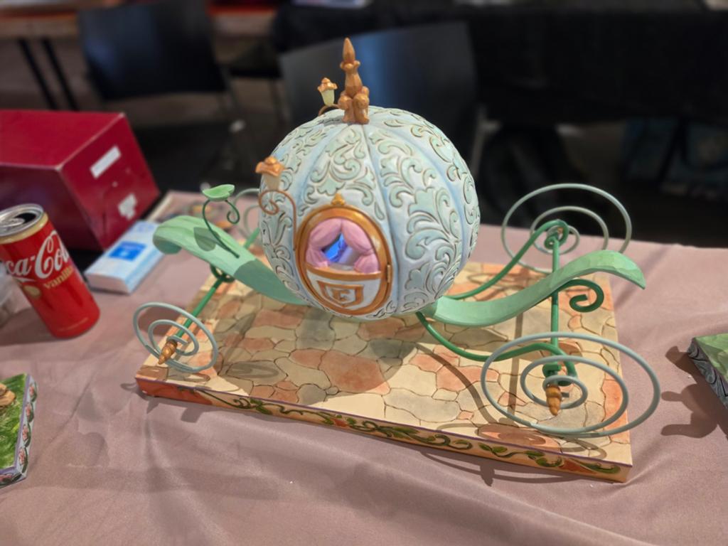 Disney traditions enchanted carriage, Ophalen of Verzenden, Zo goed als nieuw