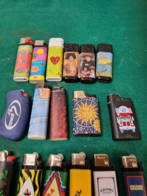 aanstekers 19 stuks merken, Verzamelen, Rookartikelen, Aanstekers en Luciferdoosjes, Ophalen of Verzenden, 'T Olde Gre-j, Info@toldegrej.nl