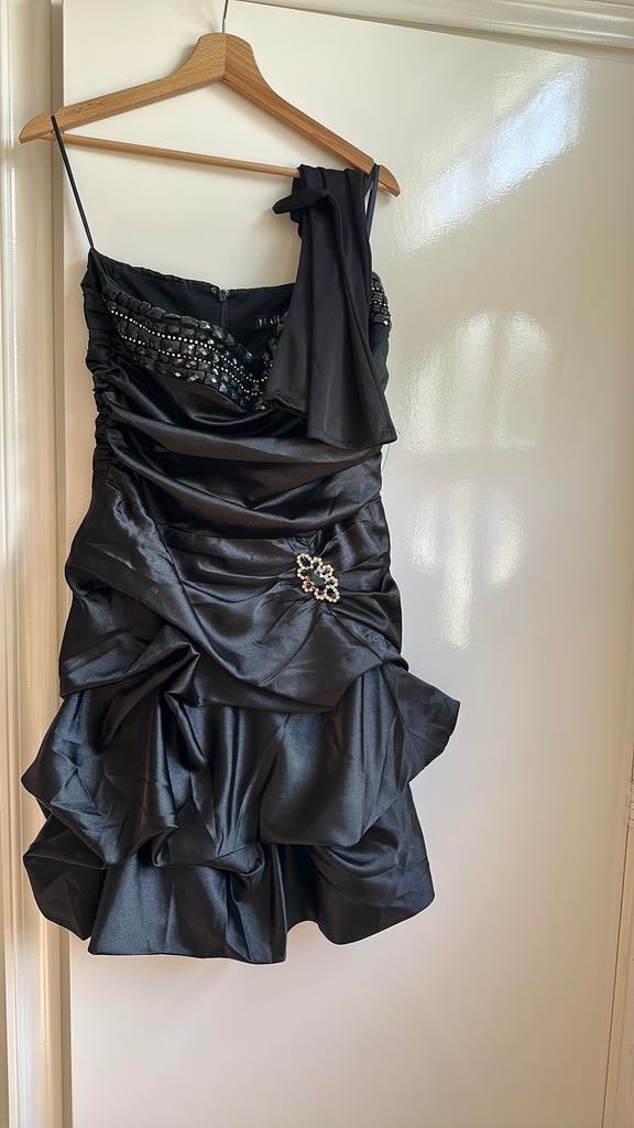 Vlotte gala jurk maat 36-40 ?, Kleding | Dames, Gelegenheidskleding, Ophalen of Verzenden, Zo goed als nieuw, Maat 36 (S), Galajurk