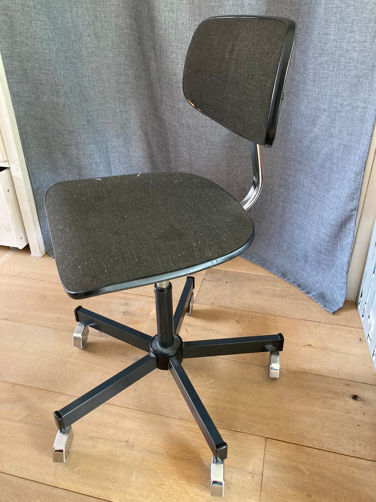 Vintage bureau stoel met wielen, Ophalen, Gebruikt, Bruin, Bureaustoel