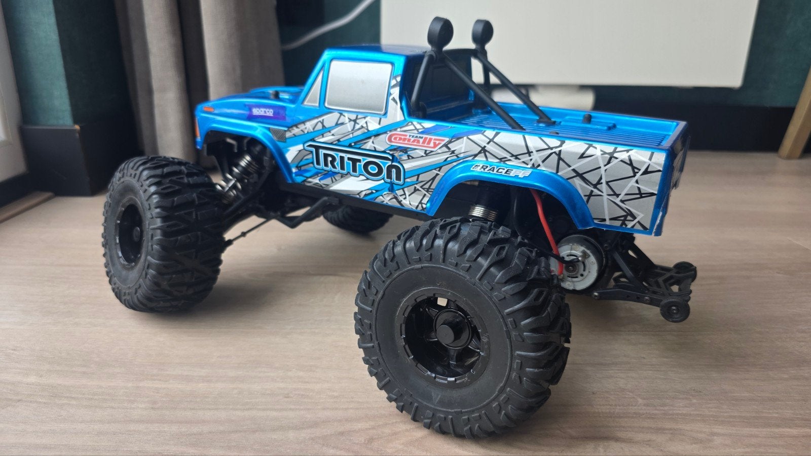 Team Corally - Triton SP 1:10 truck, Hobby en Vrije tijd, Elektro, Gebruikt, Auto offroad, Ophalen of Verzenden