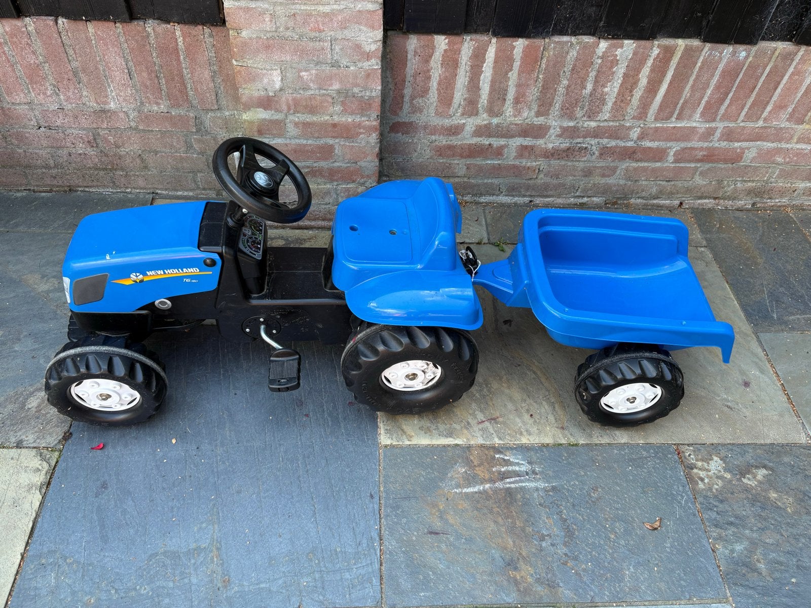 New Holland traptractor met aanhanger, Ophalen, Zo goed als nieuw, Overige merken