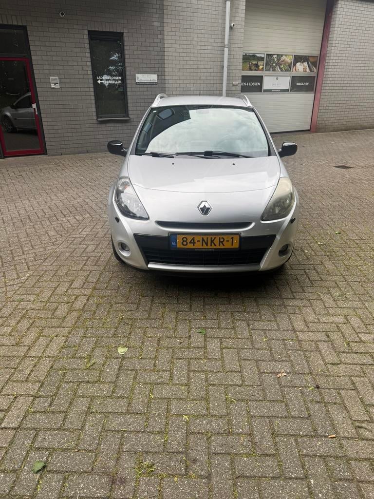 Renault Clio 1.2 TCE Estate 2010 Grijs, Voorwielaandrijving, 535 kg, 4 cilinders, 1095 kg
