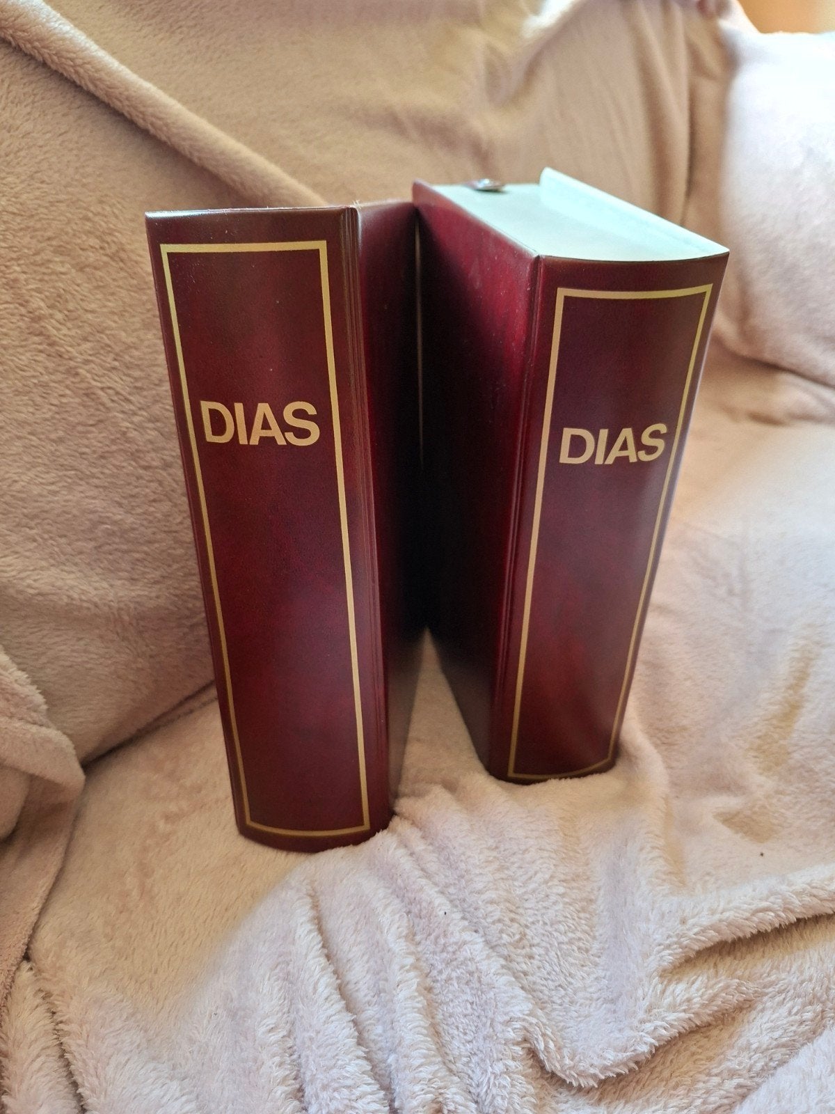 2 vintage opbergcassettes voor Revue dia magazijnen, Audio, Tv en Foto, Diaprojectors, Ophalen of Verzenden