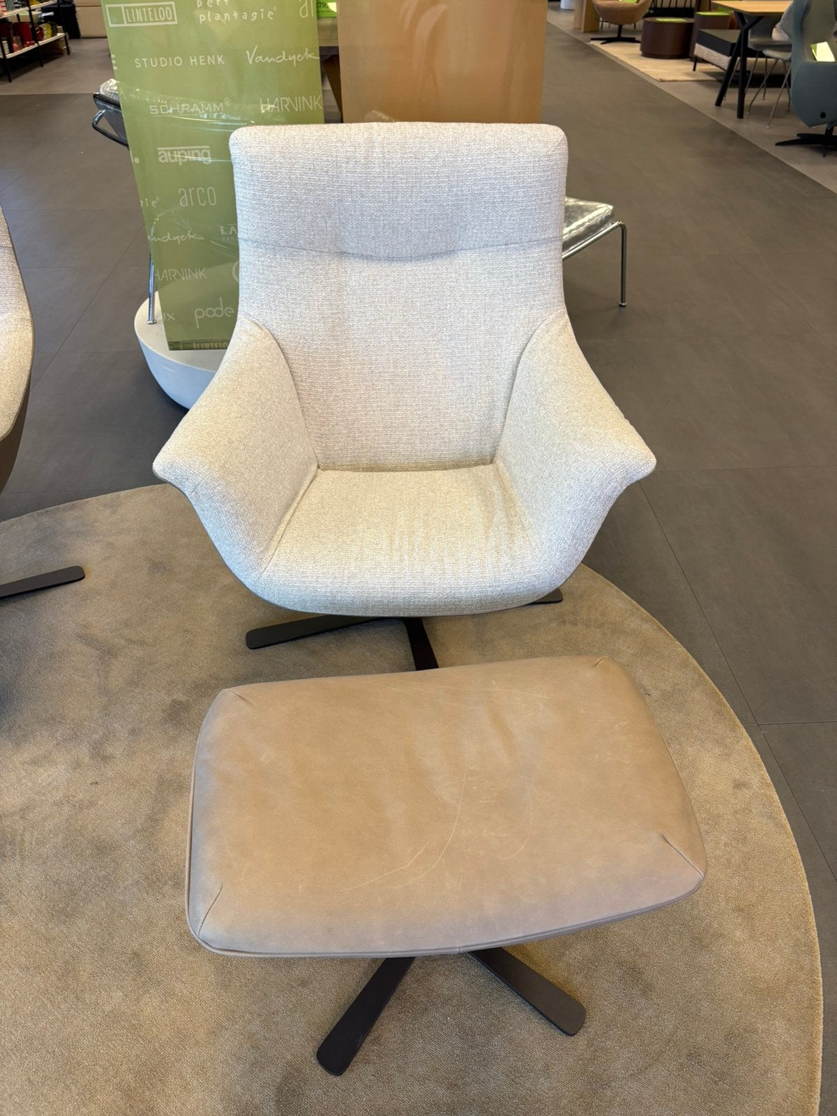 Label relaxfauteuil First Lady, Ophalen, Zo goed als nieuw, 50 tot 75 cm