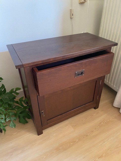 Eiken bijzet kast, Ophalen, Gebruikt