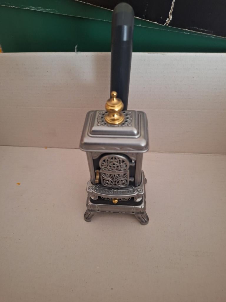 Miniatuur meubels: pot kachel, badkamer en keuken, Verzamelen, Ophalen of Verzenden, Gebruikt