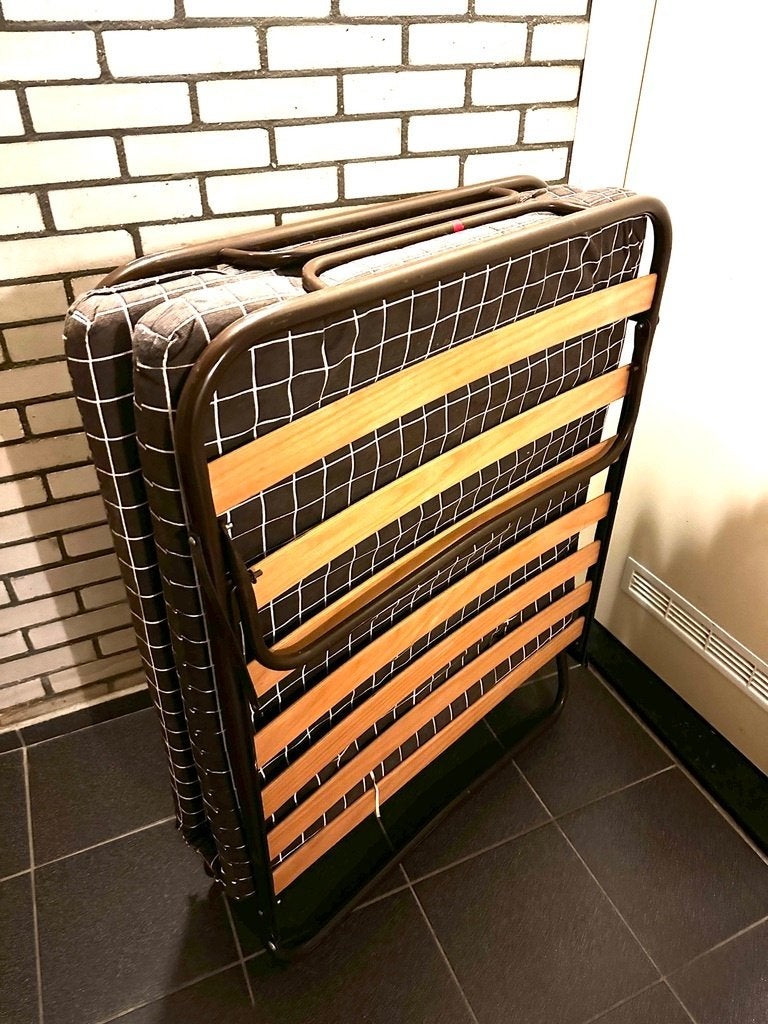 Handig opklapbed - 70cm (b) * 175cm (l) * 30cm (h), Ophalen, Gebruikt, Bruin, 190 cm of minder