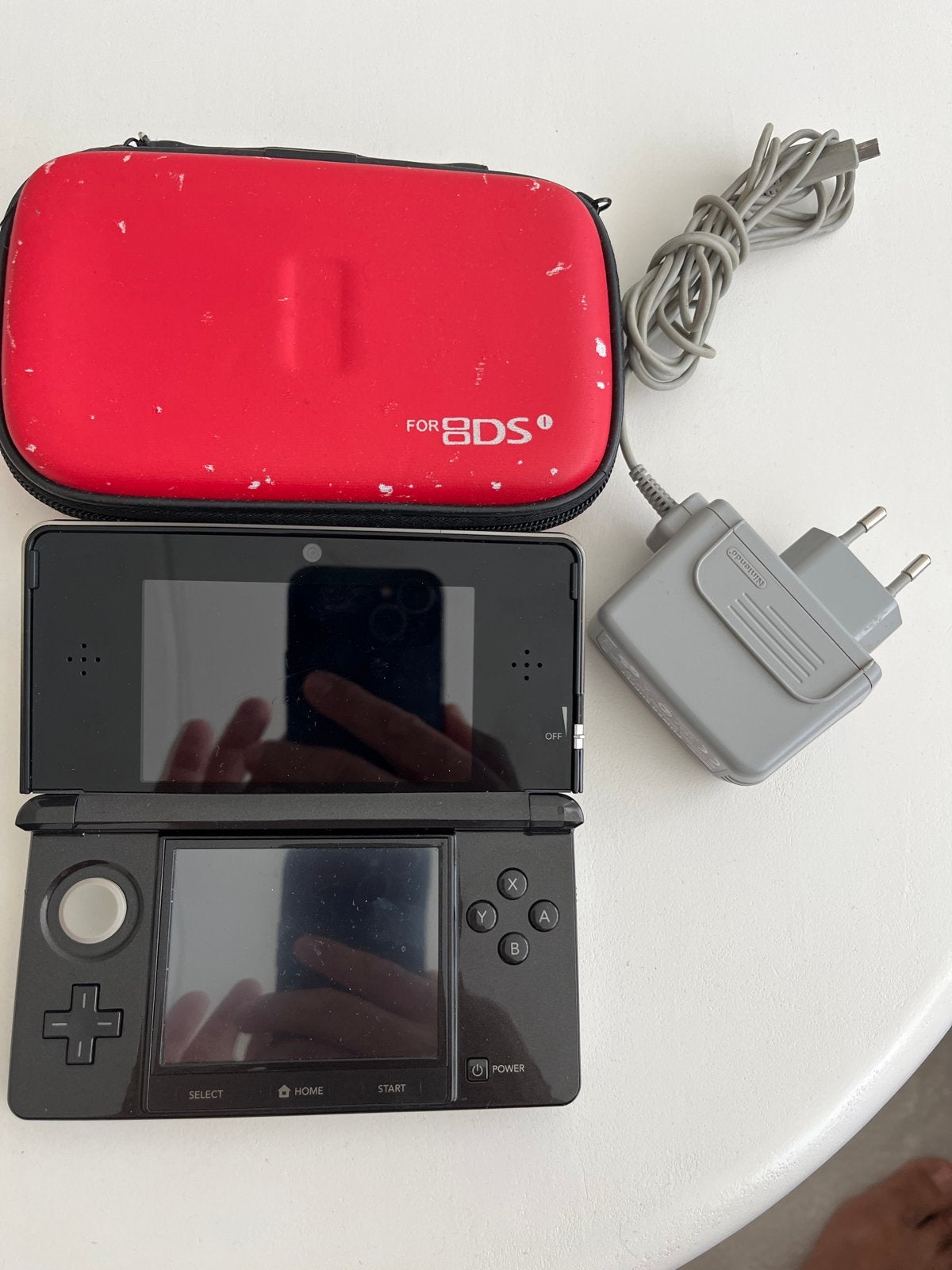 Nintendo 3DS  zwartbruin met oplader en hoesje, Gebruikt, Zwart, 3DS XL, Ophalen of Verzenden