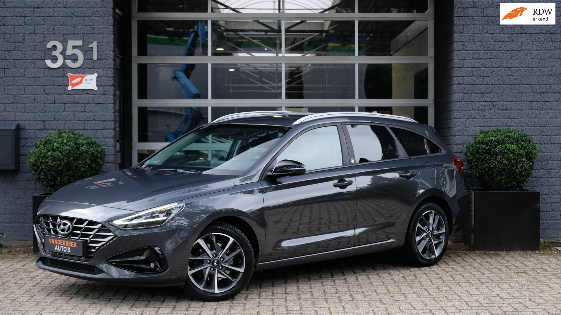 Hyundai I30 Wagon 1.0 T-GDi MHEV Edition 30+ Carplay | Camer, Auto's, Dealer onderhouden, Stof, Gebruikt, Zwart