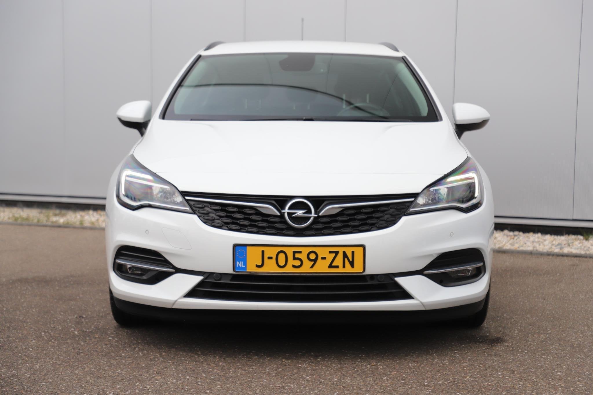 Opel Astra Sports Tourer 1.2 Business Executive 110PK Trekha, Auto's, Voorwielaandrijving, Stof, Gebruikt, 1199 cc