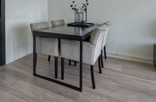 Eikenhouten eettafel, Huis en Inrichting, Complete inboedels, Ophalen