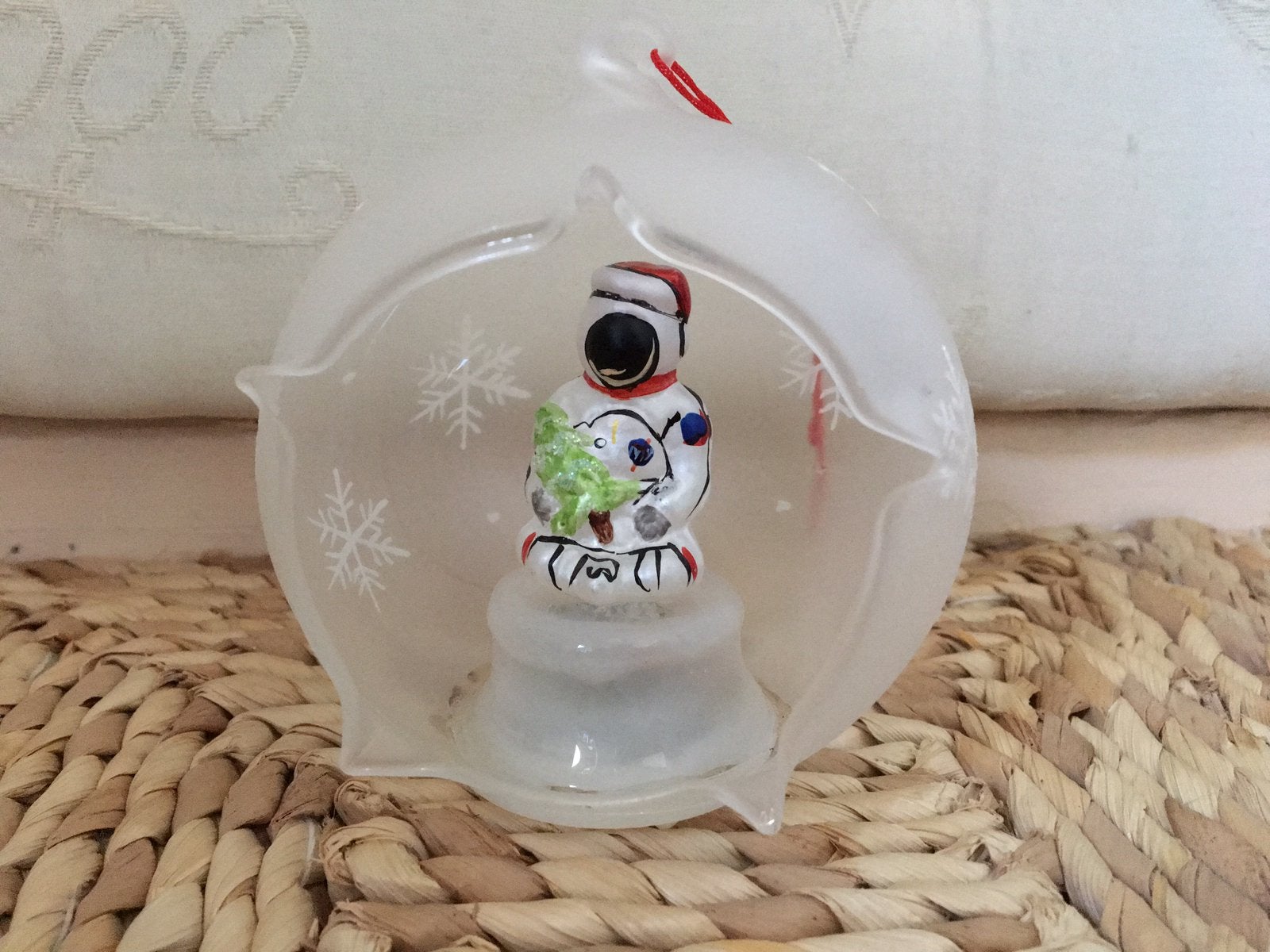 Bijzondere glazen kerstbal., Diversen, Kerst, Ophalen of Verzenden, Nieuw