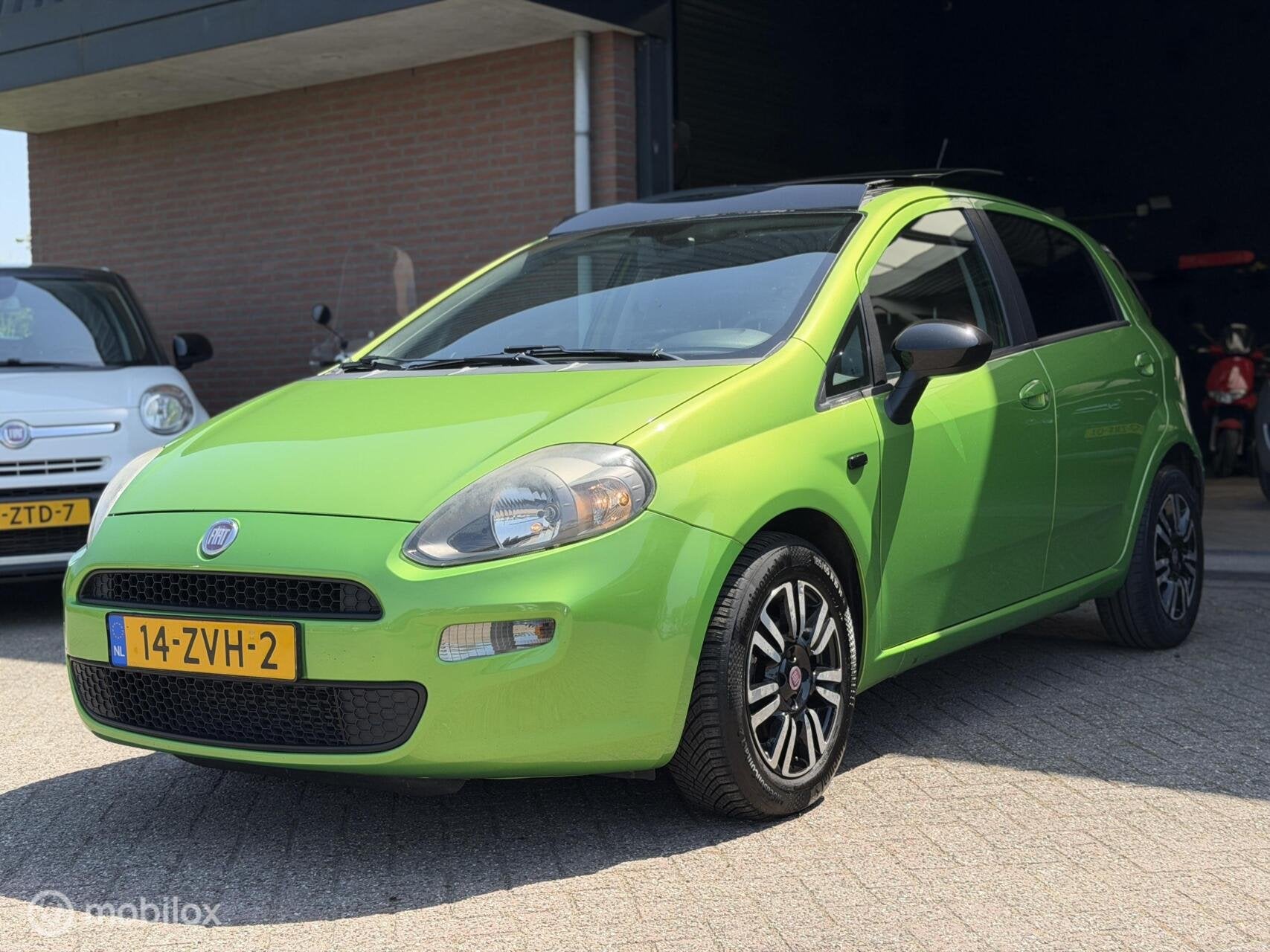 Fiat Punto Evo 0.9 TwinAir Lounge PANODAK|5 DRS|AIRCO|6 BAK!, Auto's, Voorwielaandrijving, Euro 5, Gebruikt, Zwart