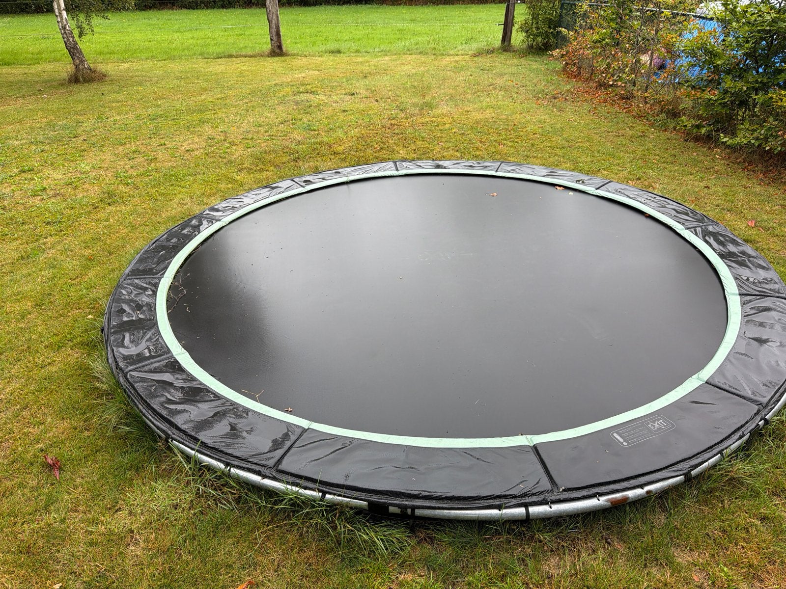 Gratis Inground EXIT trampoline 366 cm diameter, Ophalen, Gebruikt