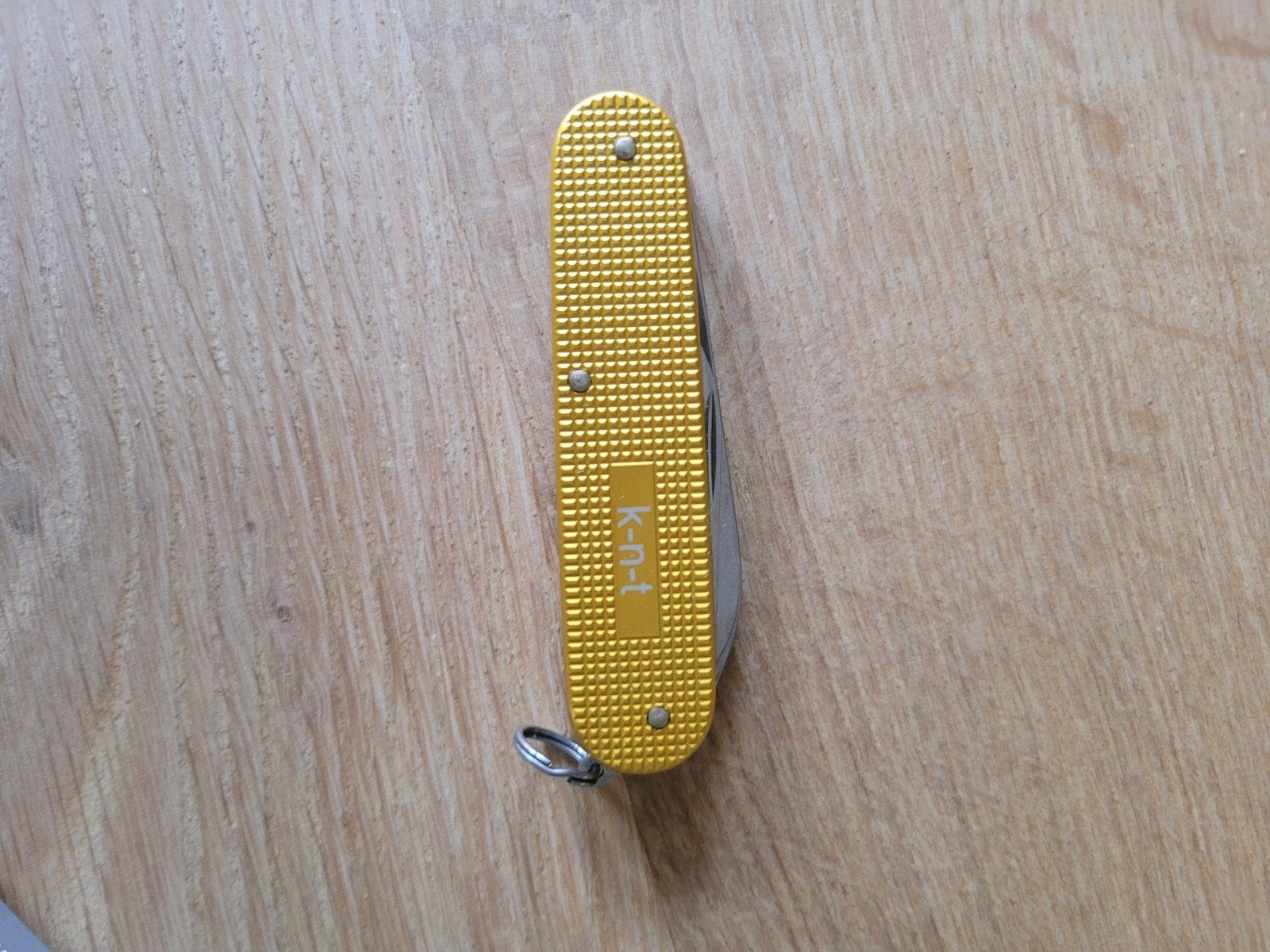 Bicolor Victorinox Cadet Alox - Knivesandtools Exclusive Lim, Doe-het-zelf en Verbouw, Gereedschap | Handgereedschap, Ophalen of Verzenden